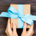 What is a good gift for employees?